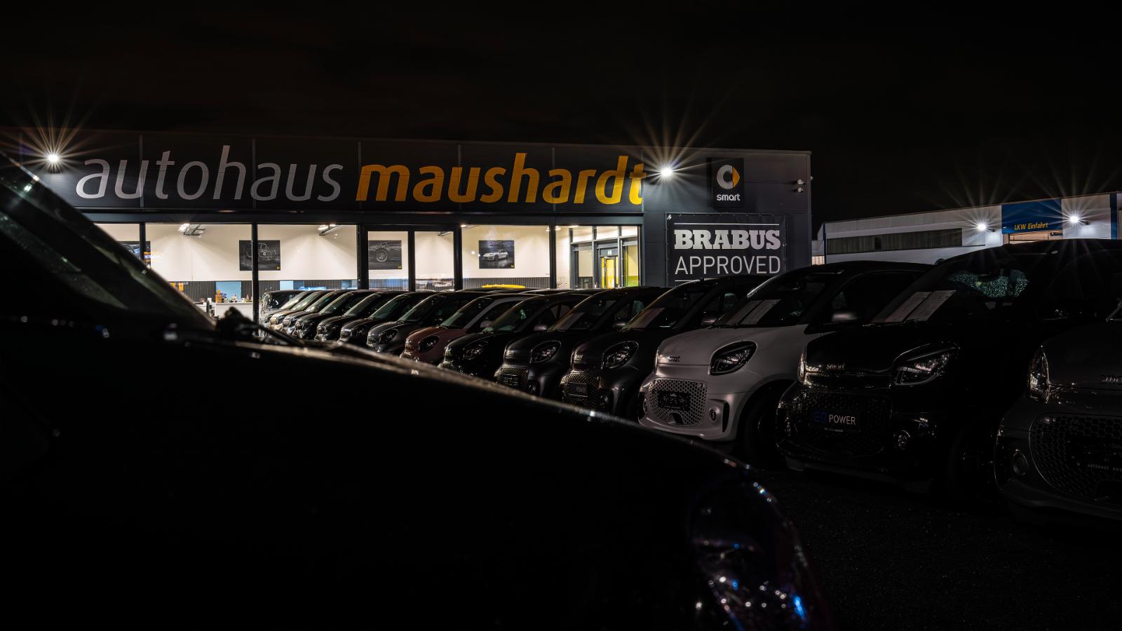 showroom-image-bottom