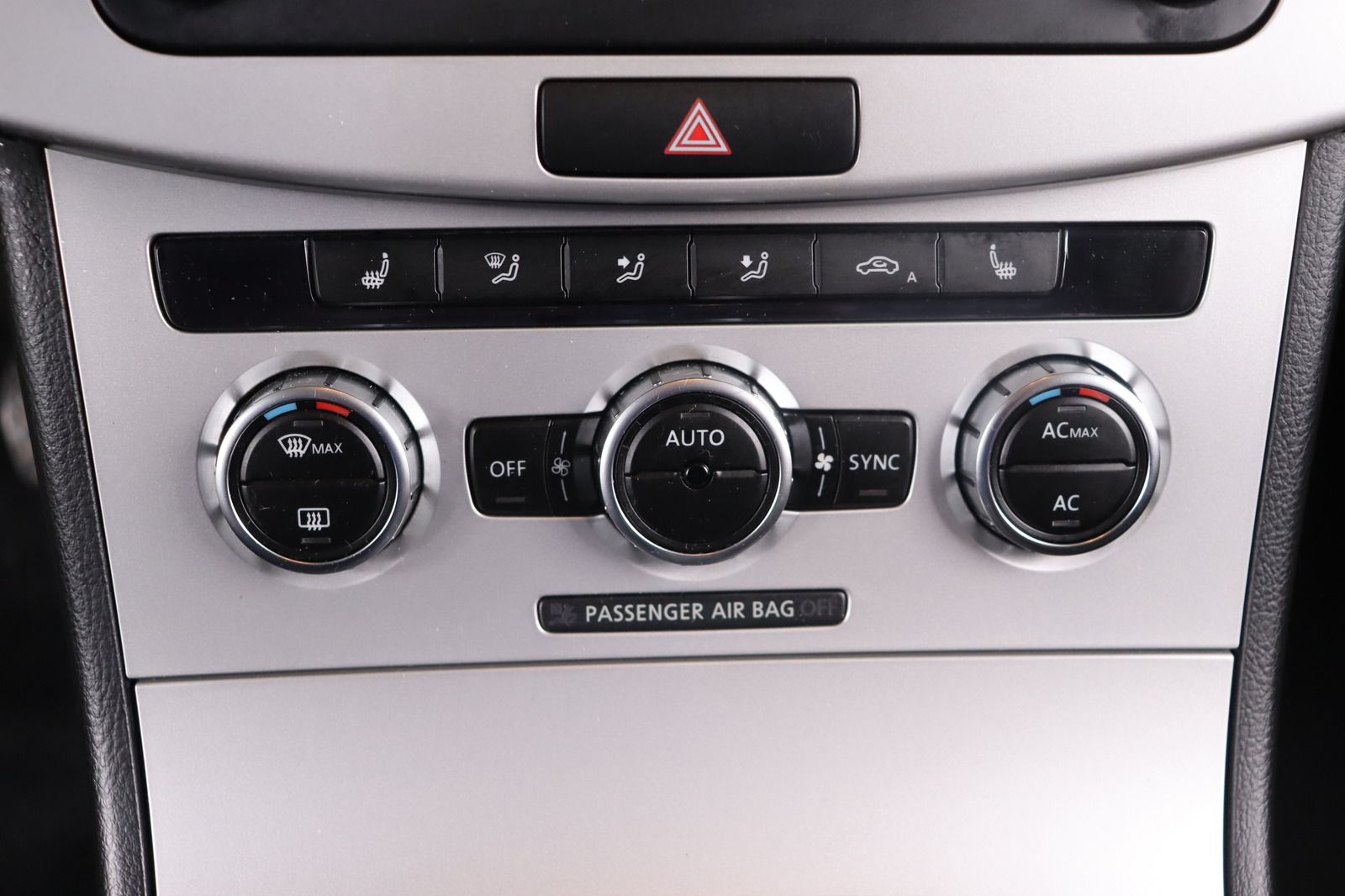 Fahrzeugabbildung Volkswagen Passat 1.4 TSI Trendline Variant  * Sitzhzg. PDC