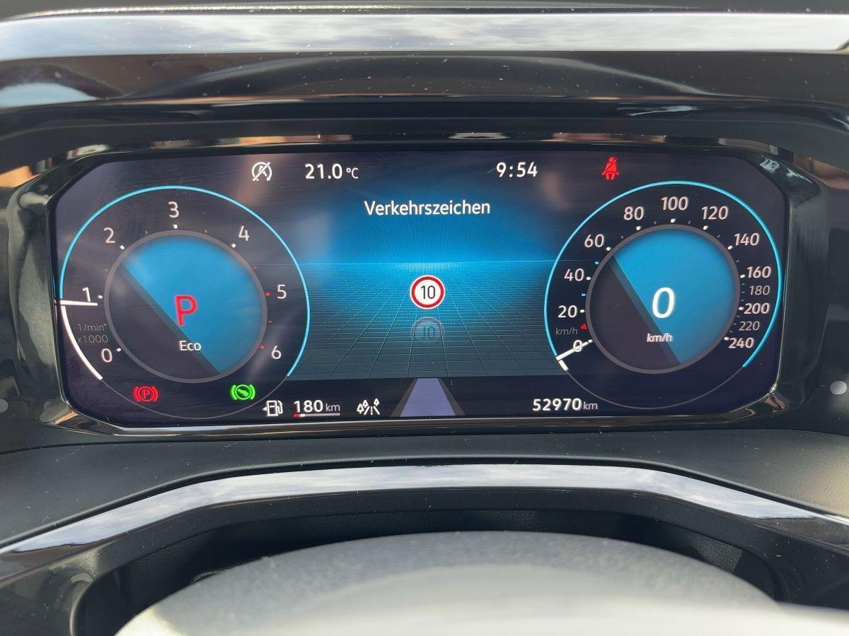 Volkswagen T7 Multivan 2.0 TDI DSG Kamera LED AHZV Navi