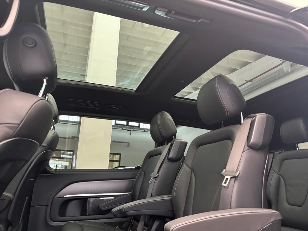 Fahrzeugabbildung Mercedes-Benz V 250 EAV/L 7 Sitze PANO Sitzbelüftg. Standhz