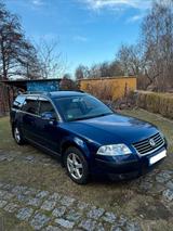 Volkswagen Passat (2005) - nur 71.500km - ... - VW Passat Gebrauchtwagen in Lübeck