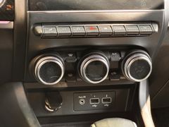 Fahrzeugabbildung Arkana E-TECH 145 R.S.LINE