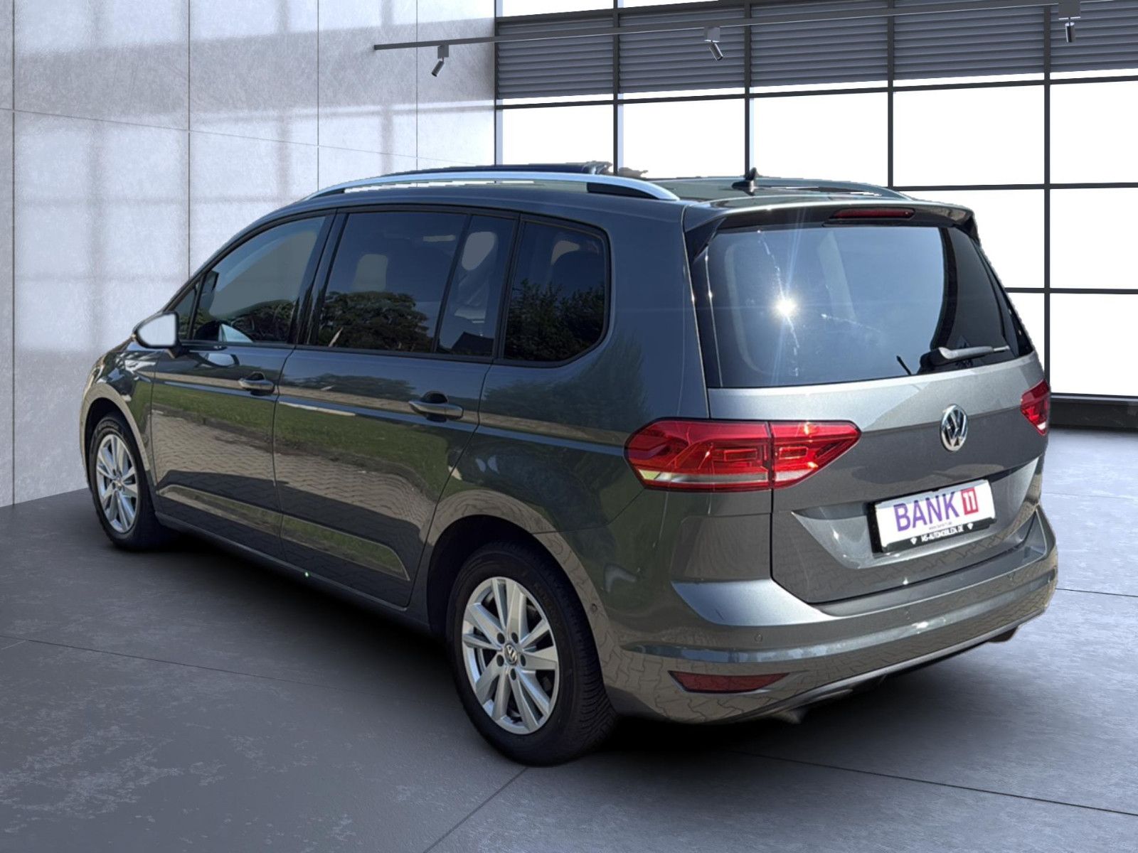 Fahrzeugabbildung Volkswagen Toura2.0 TDI Touran / AHK/unfallfrei