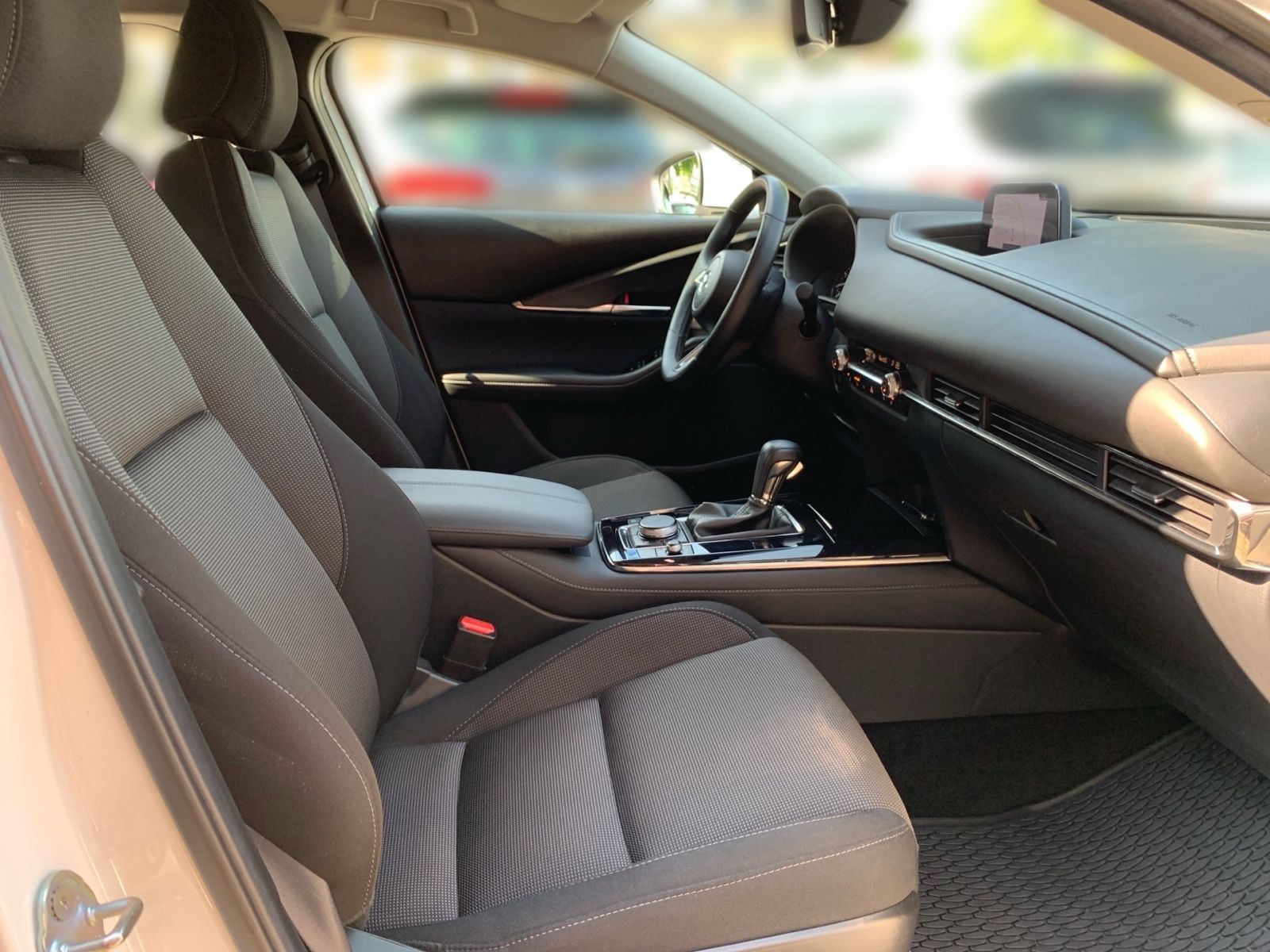 Fahrzeugabbildung Mazda CX-30 2.0 SKYACTIV-G M Hybrid Selection Navi