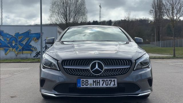 MERCEDES-BENZ CLA 200 Shooting Brake 