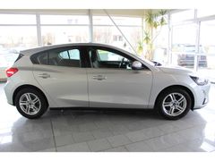 Fahrzeugabbildung Ford Focus Cool & Connect,viele Extras,Top-Zustand