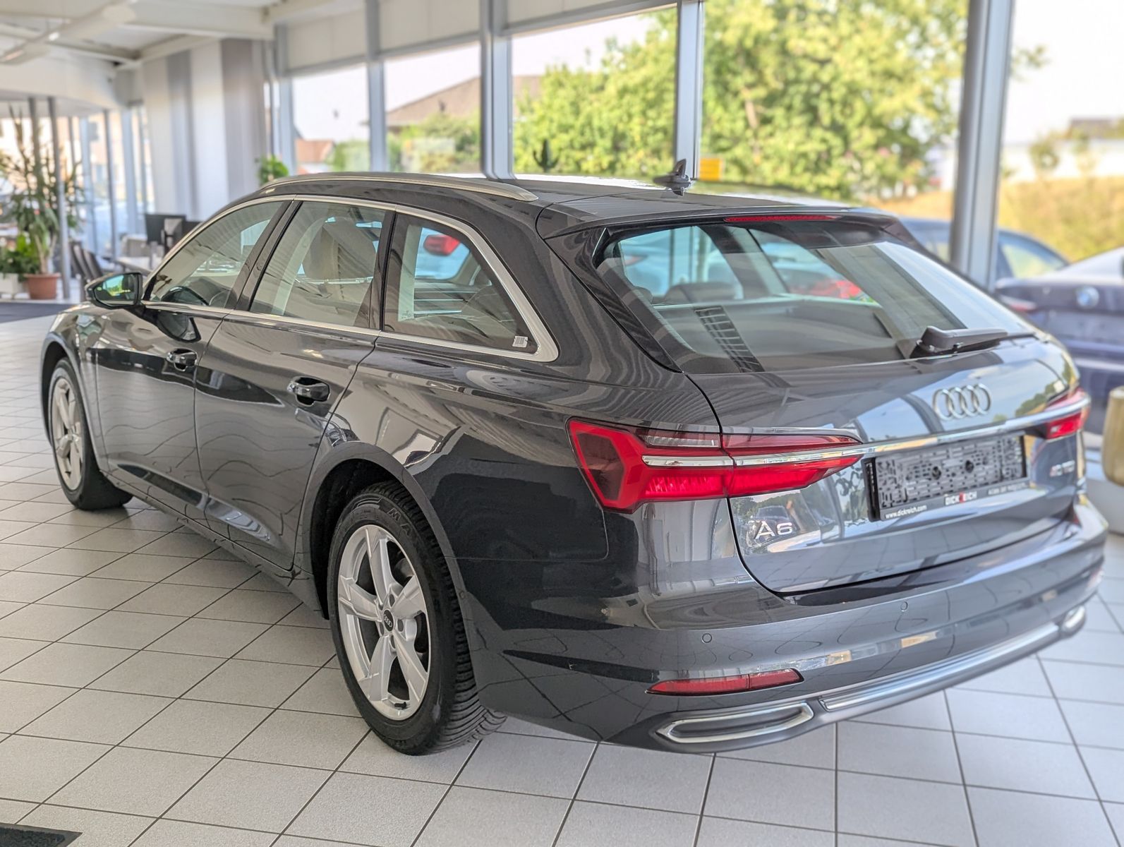 Fahrzeugabbildung Audi A6 40 TDI S-tr.sport ACC 360° MMI+ Lenkrad-Hz.