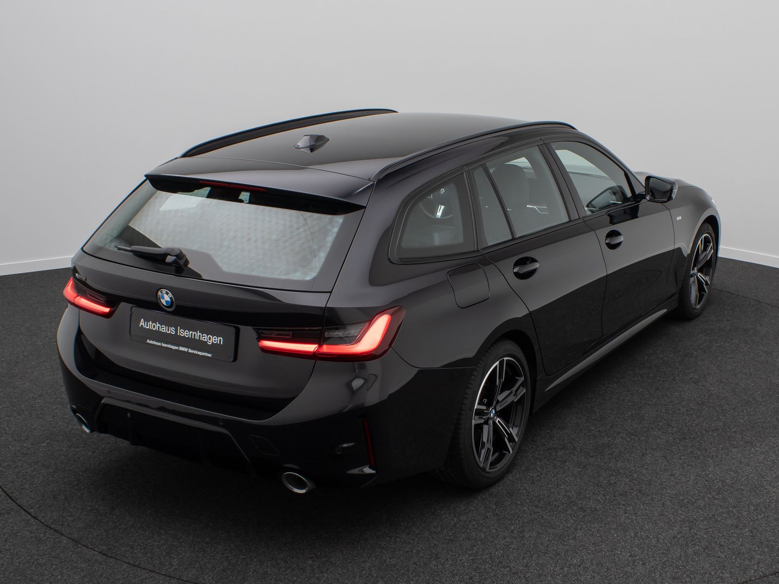 Fahrzeugabbildung BMW 320d xD M Sport DAB Alarm HUD Widscreen 18Zoll