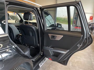 MYAUTOCENTER – Gebraucht- und Jahreswagen mit Werkstattservice in Pfaffenhofen Mercedes-Benz GLK 350 4Matic *Sport-Paket*Xenon*Navi*Klima*