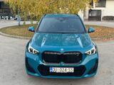 BMW iX1 xDrive30 - 1st owner, accident free M sport  - blaue BMW iX1
