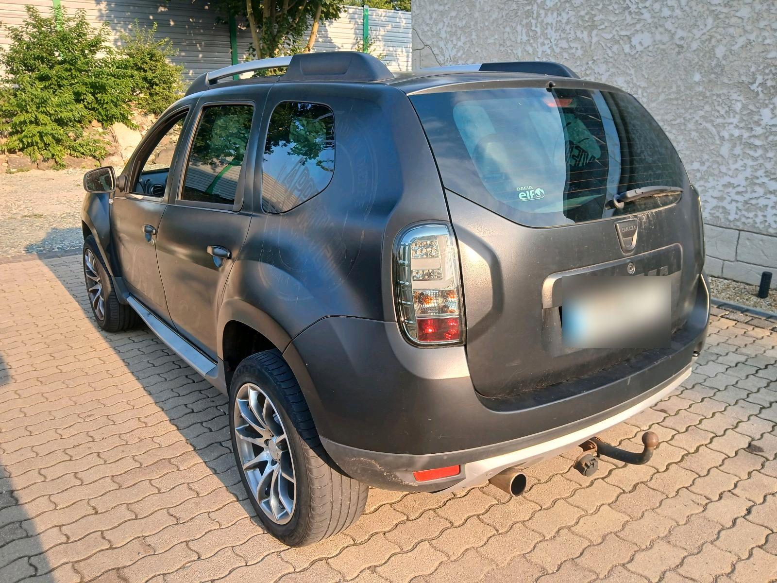 Dacia Duster 2012 — engine 90 HP (66kW)