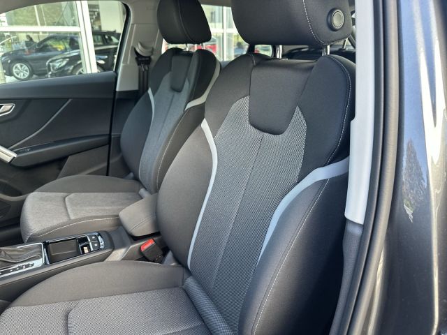 Q2 35 TFSI S line, MatrixLED, AHK, Alu, RFK