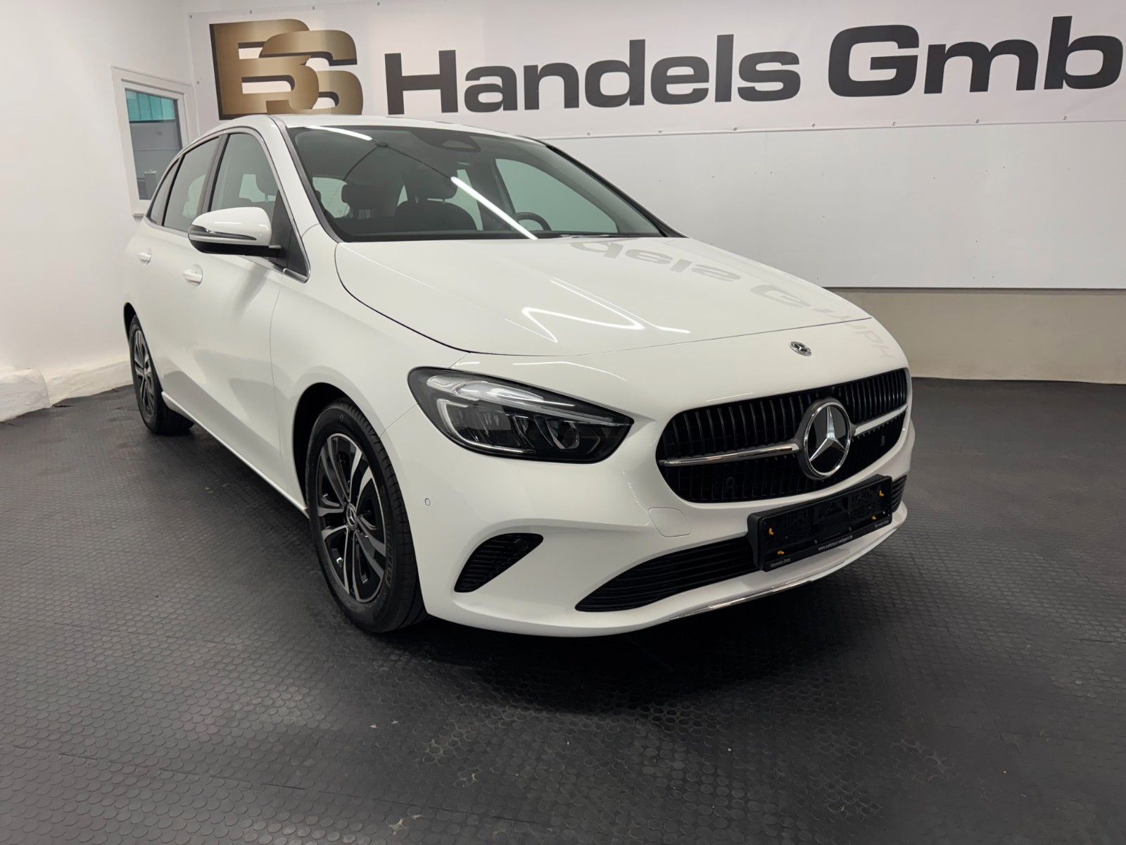 Mercedes-Benz B 200 PROGRESSIVE*NAVI*LED*KAMERA*SHZ*PDC*