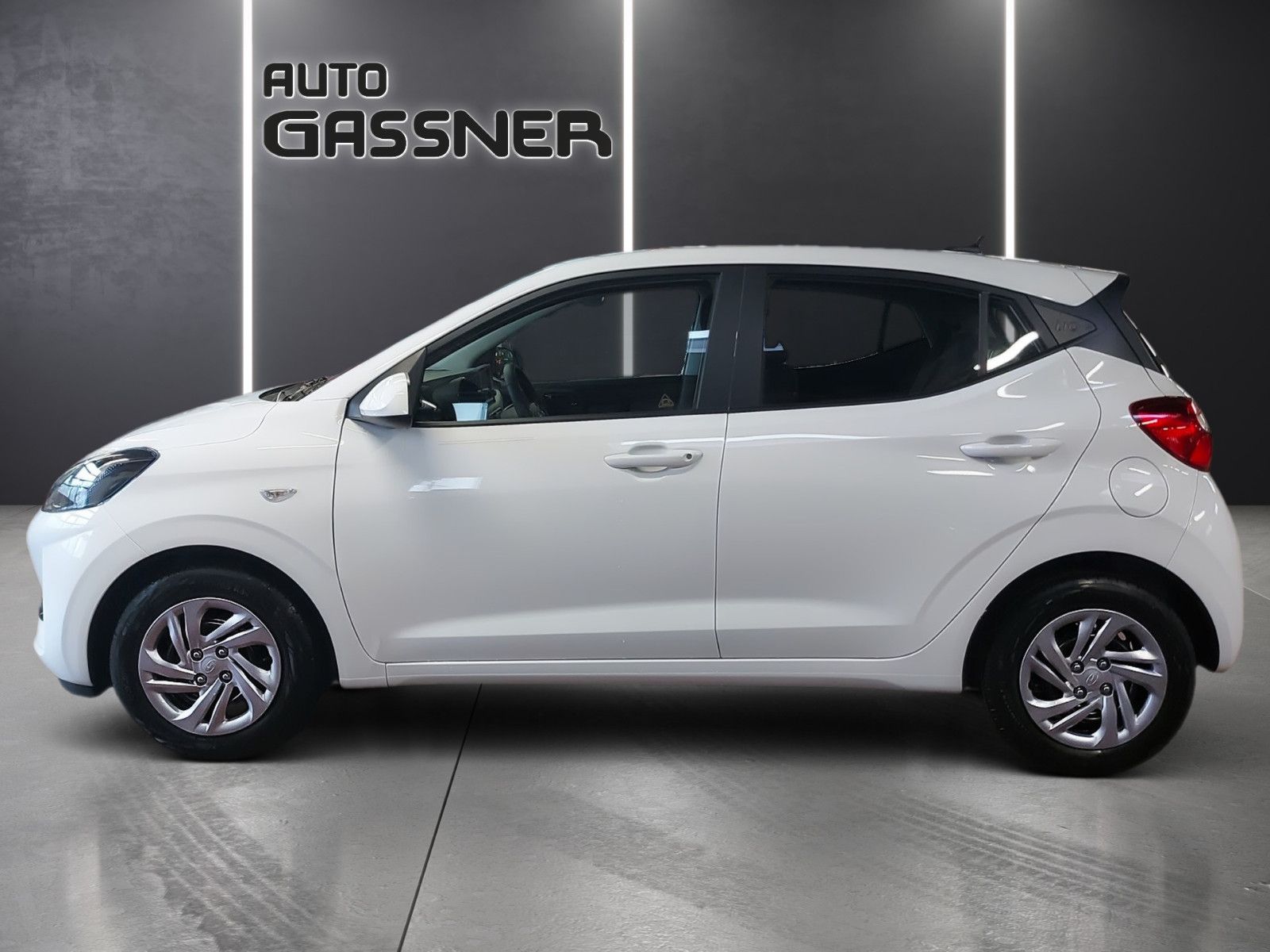 Fahrzeugabbildung Hyundai i10 1,0 Select Navi Mj.25 63PS