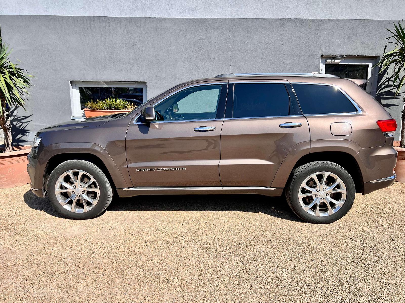 Jeep Grand Cherokee 3.0 CRD Summit*PANO*KAM*ABST*GARA