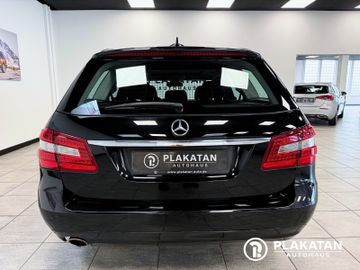 Mercedes E 200 - 6
