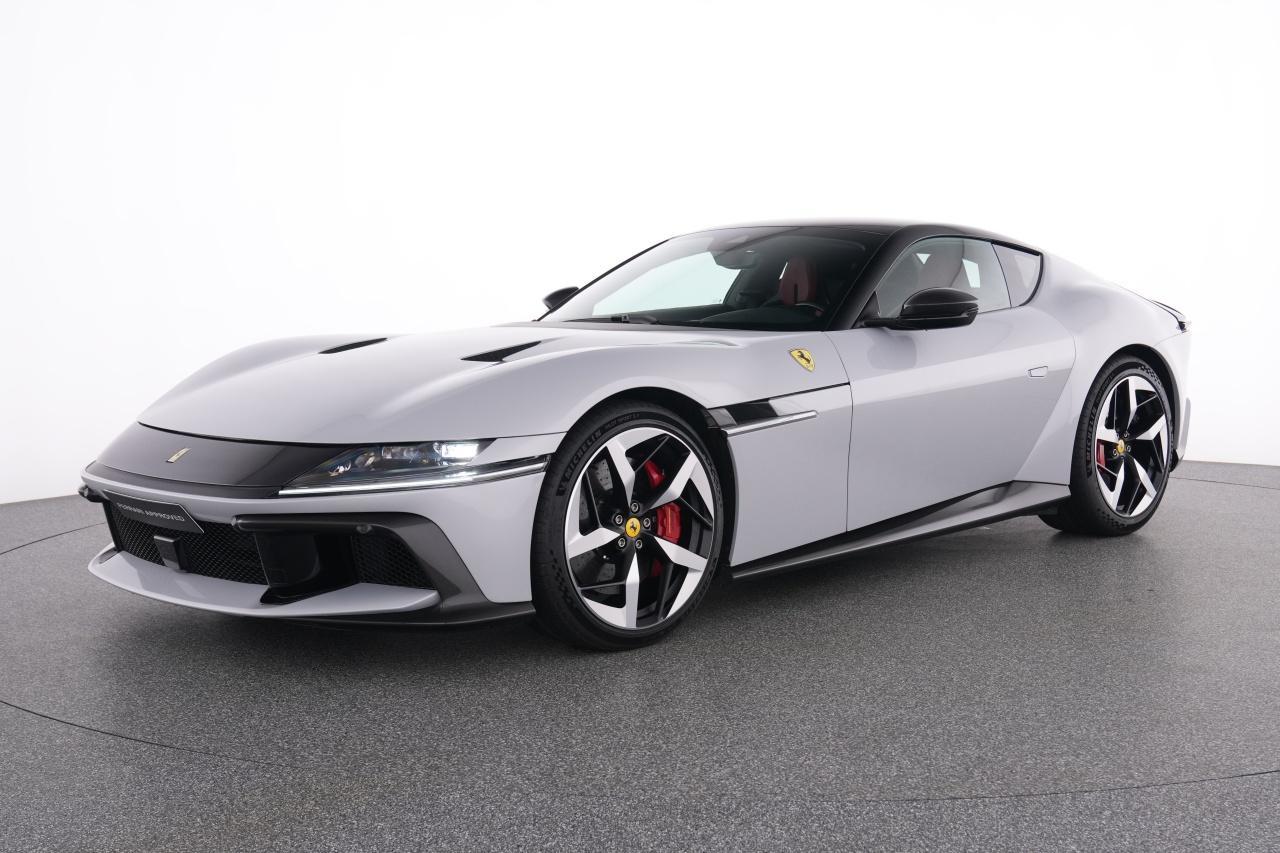 Ferrari 12Cilindri Full Carbon