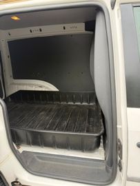 Volkswagen Caddy - 9