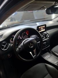 Mercedes A 180 - 11