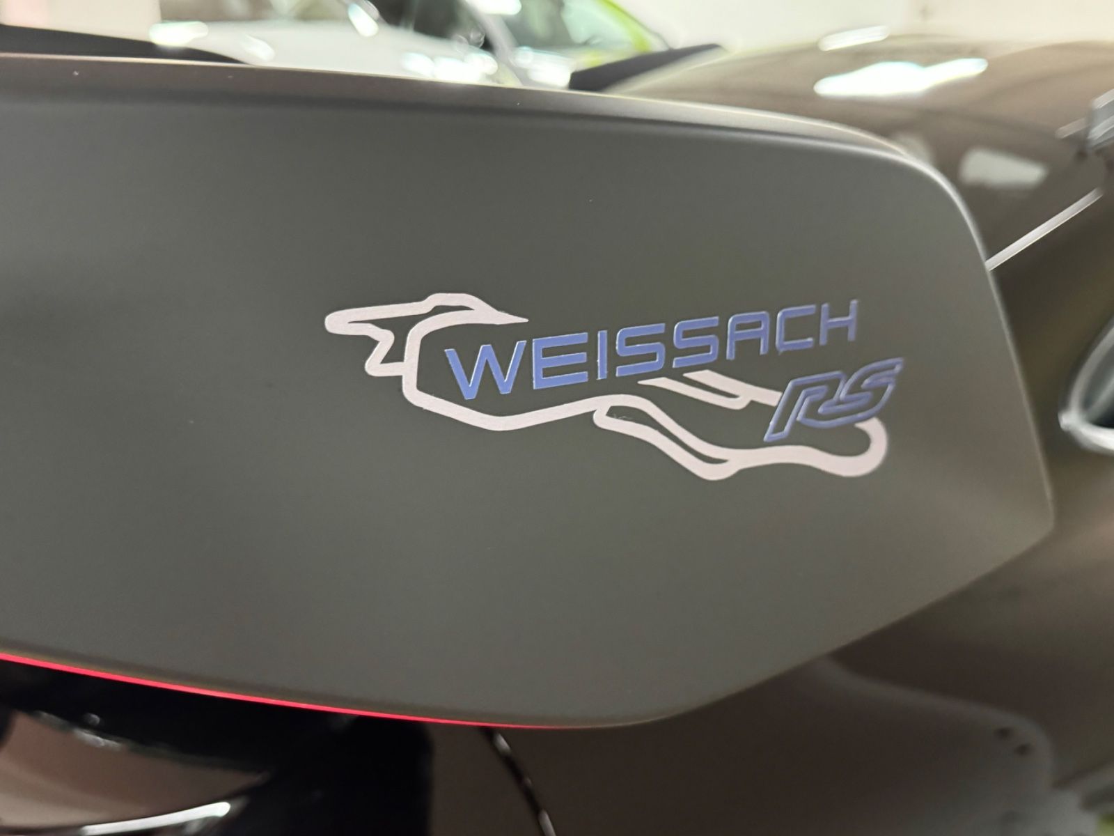 Fahrzeugabbildung Porsche 911 GT3 RS WEISSACH CARBON-KÄFIG CERAMIC 24 FULL