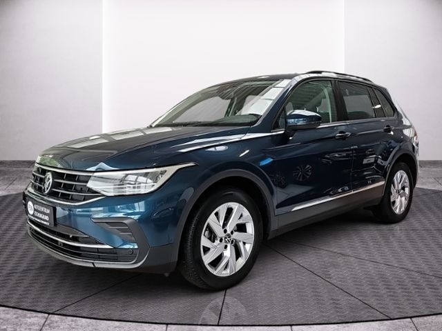 Fahrzeugabbildung Volkswagen Tiguan 1.5 TSI DSG Life AHK RFK El.HECKKL. APP S