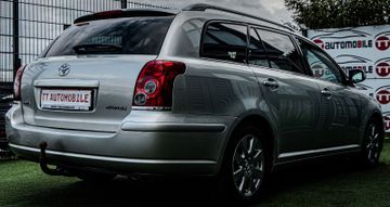 Fahrzeugabbildung Toyota Avensis Executive 1.HAND| NAVI | AHK |  TÜV NEU