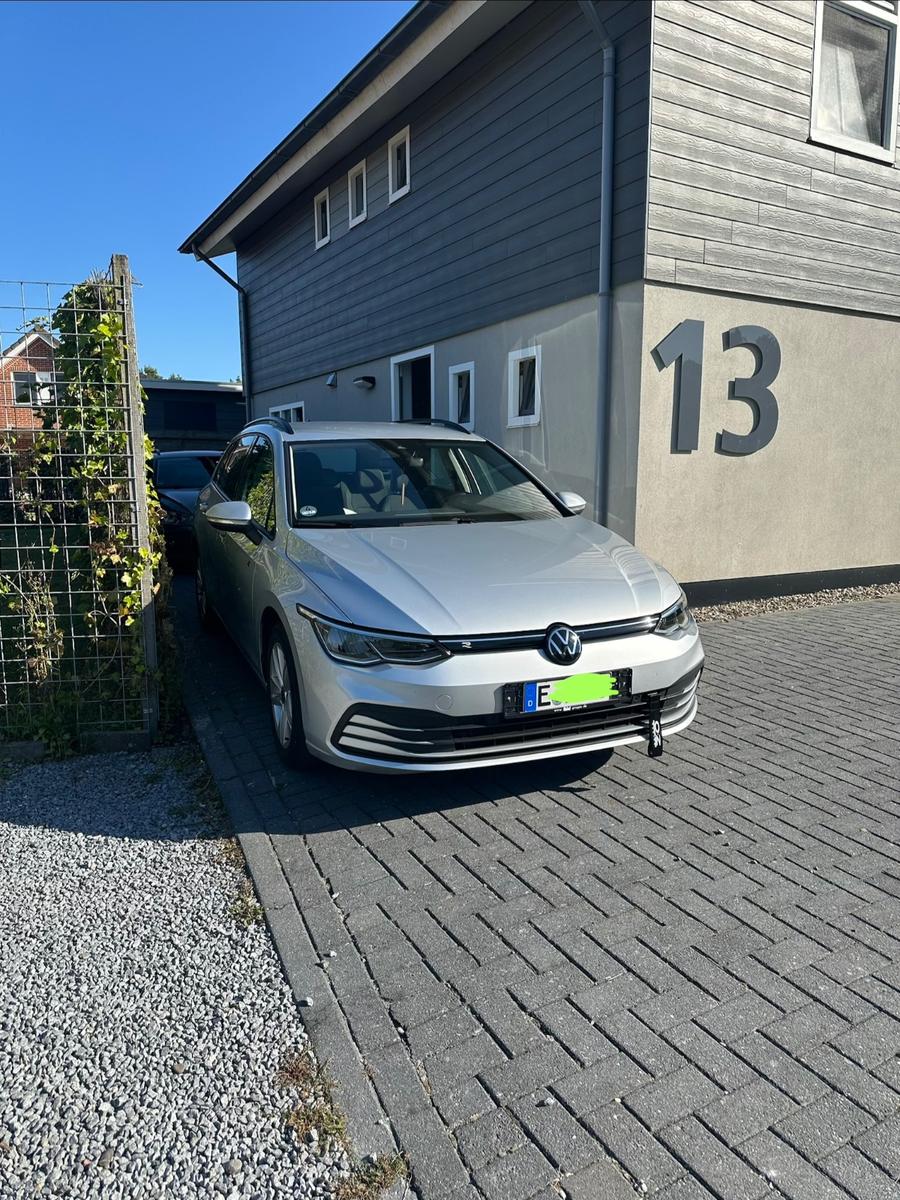 Volkswagen Golf 8 2.0 ACC Standhzg Sitzhzg hinten CarPla