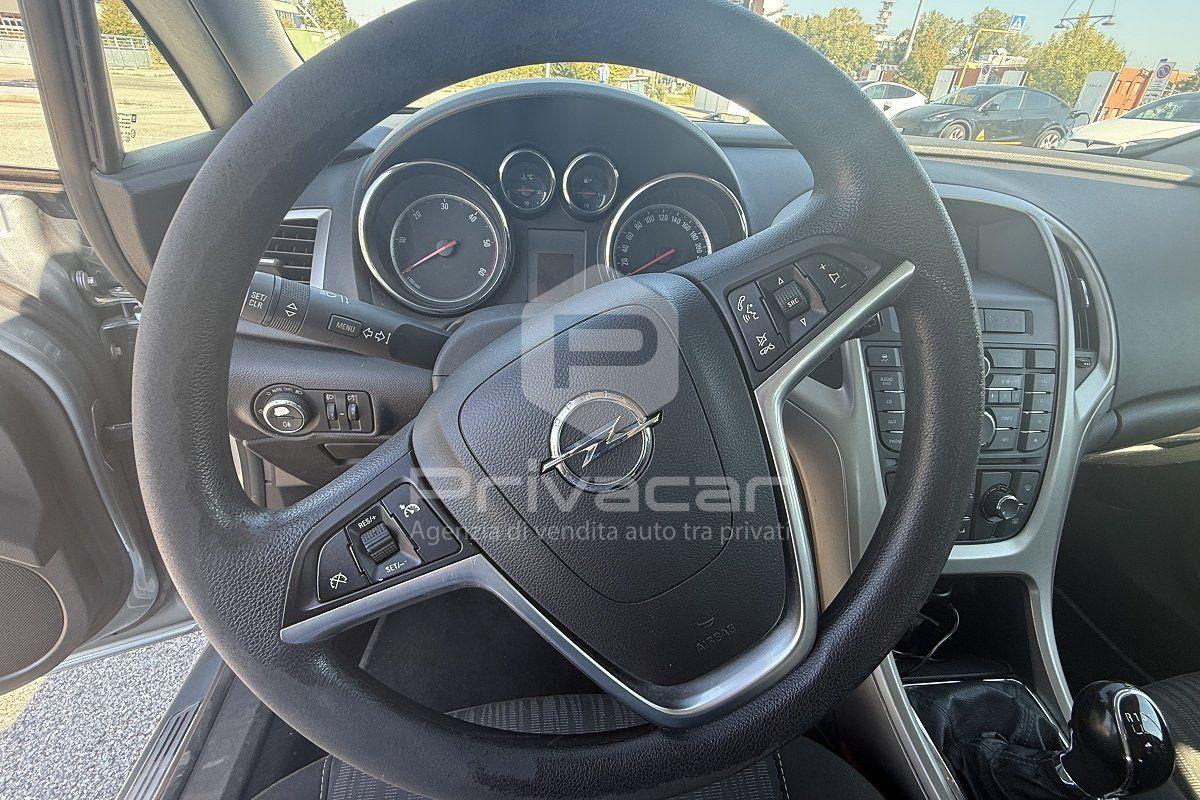 Opel Astra 2011 — photo 10