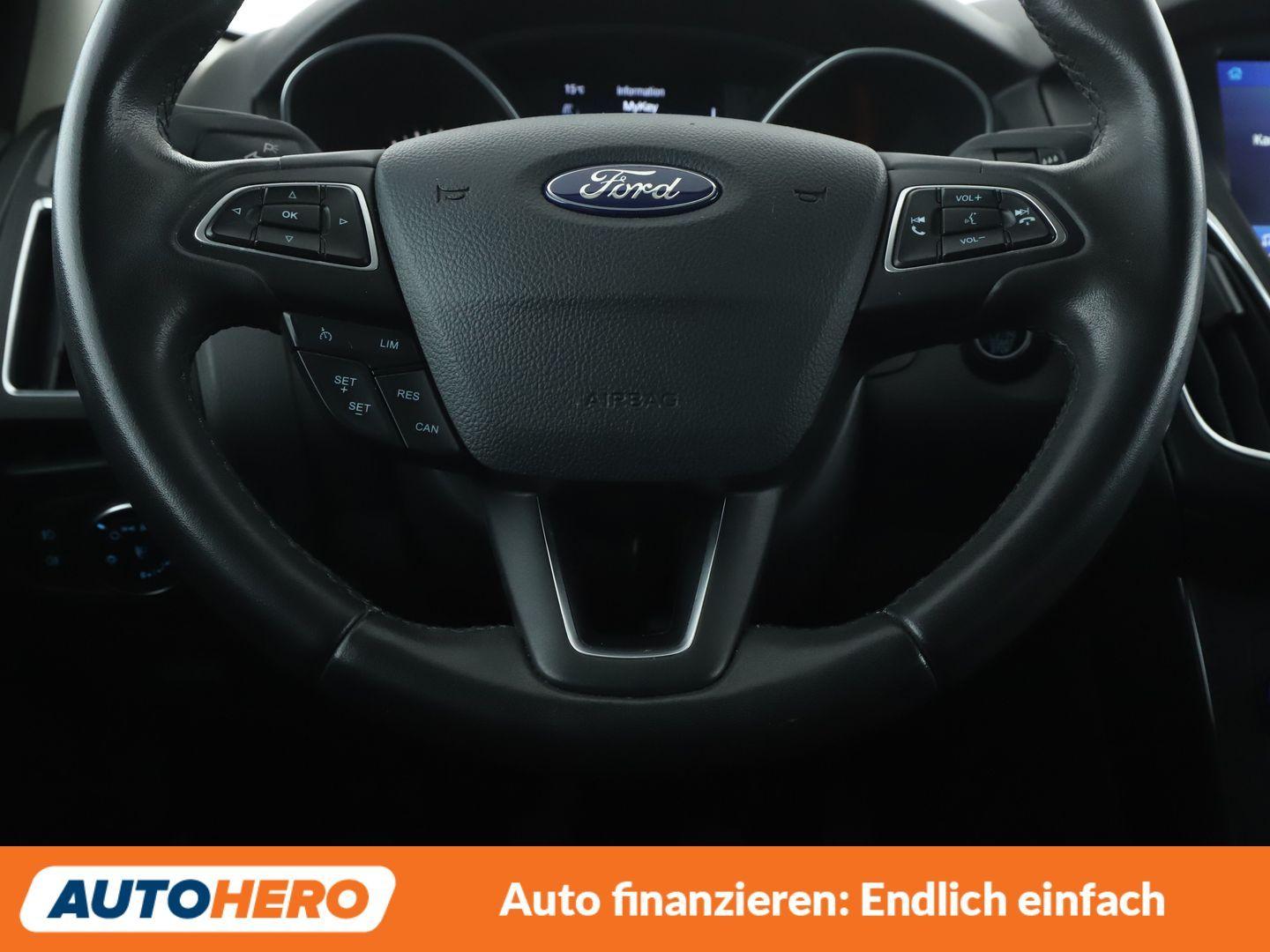 Ford Focus 1.0 EcoBoost Titanium*TEMPO*PDC*SHZ*LIM*