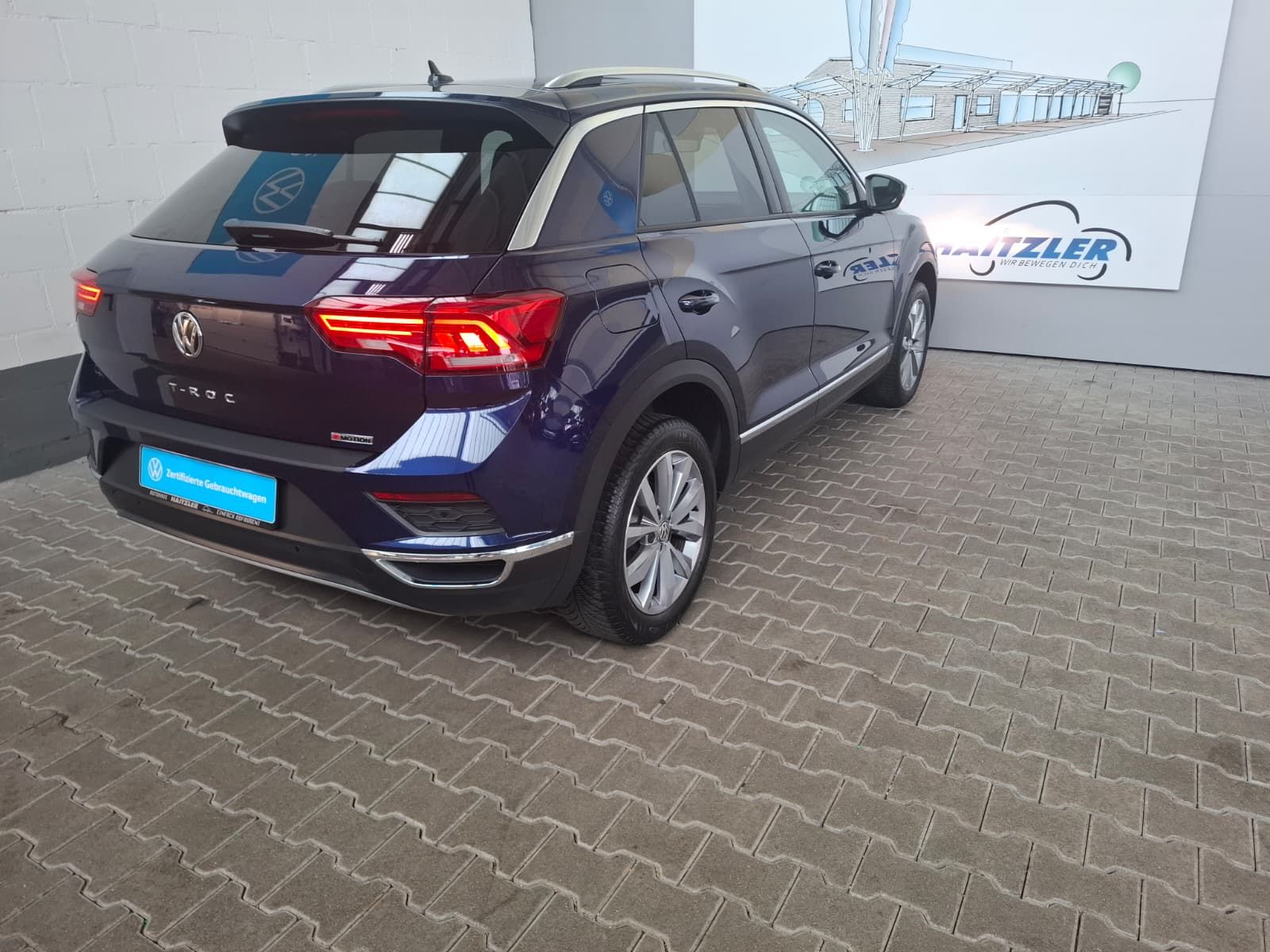 Fahrzeugabbildung Volkswagen T-Roc Style 2.0 TDI 4Motion +AHK+Navi+LaneAssist