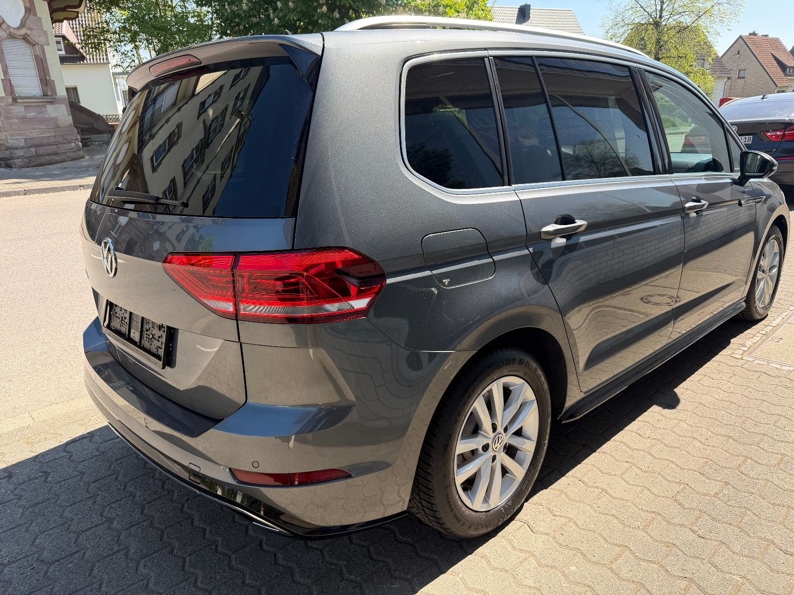 Volkswagen Touran R-line PANO*7 SITZER*AHK imagem 3