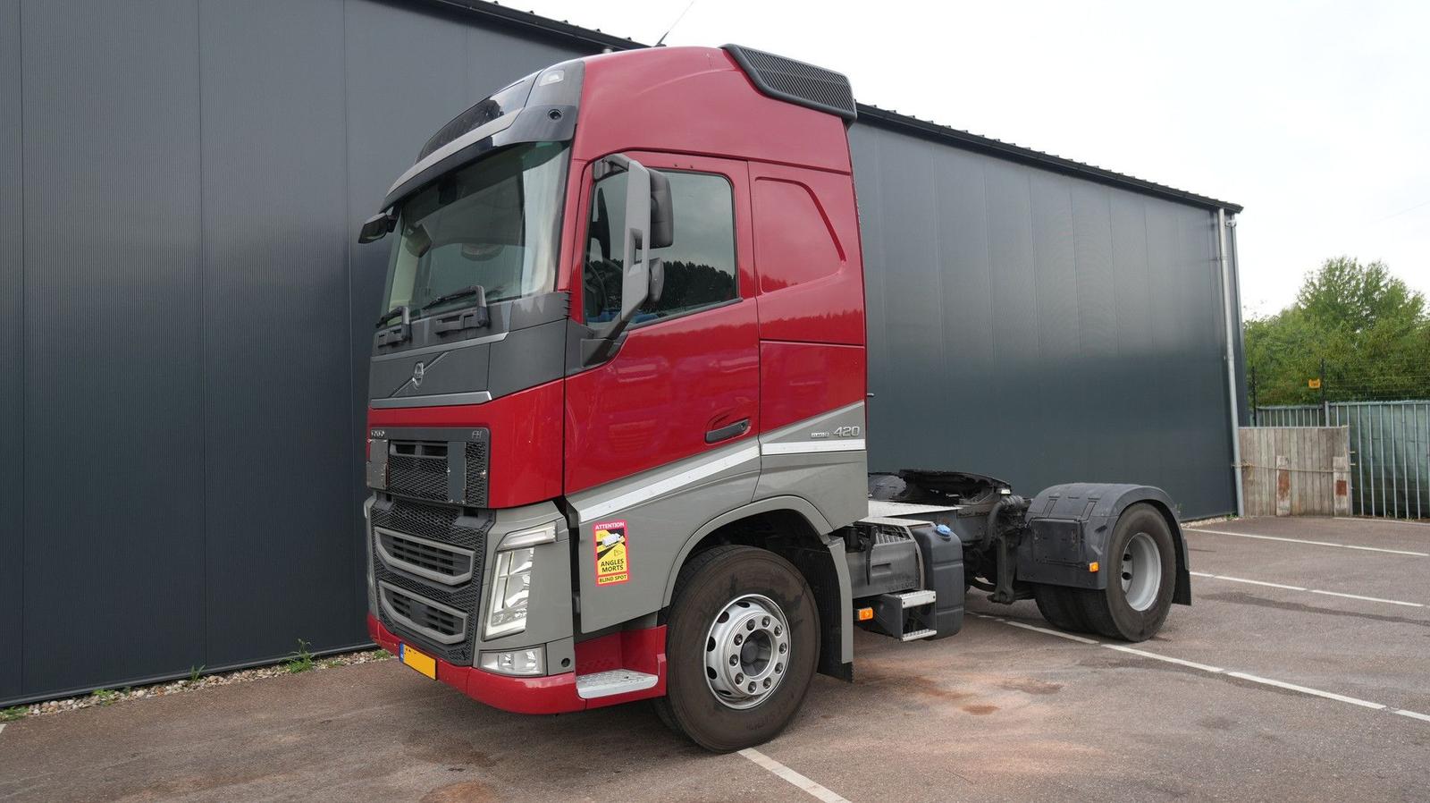 Volvo FH 420 ADR tractor unit
