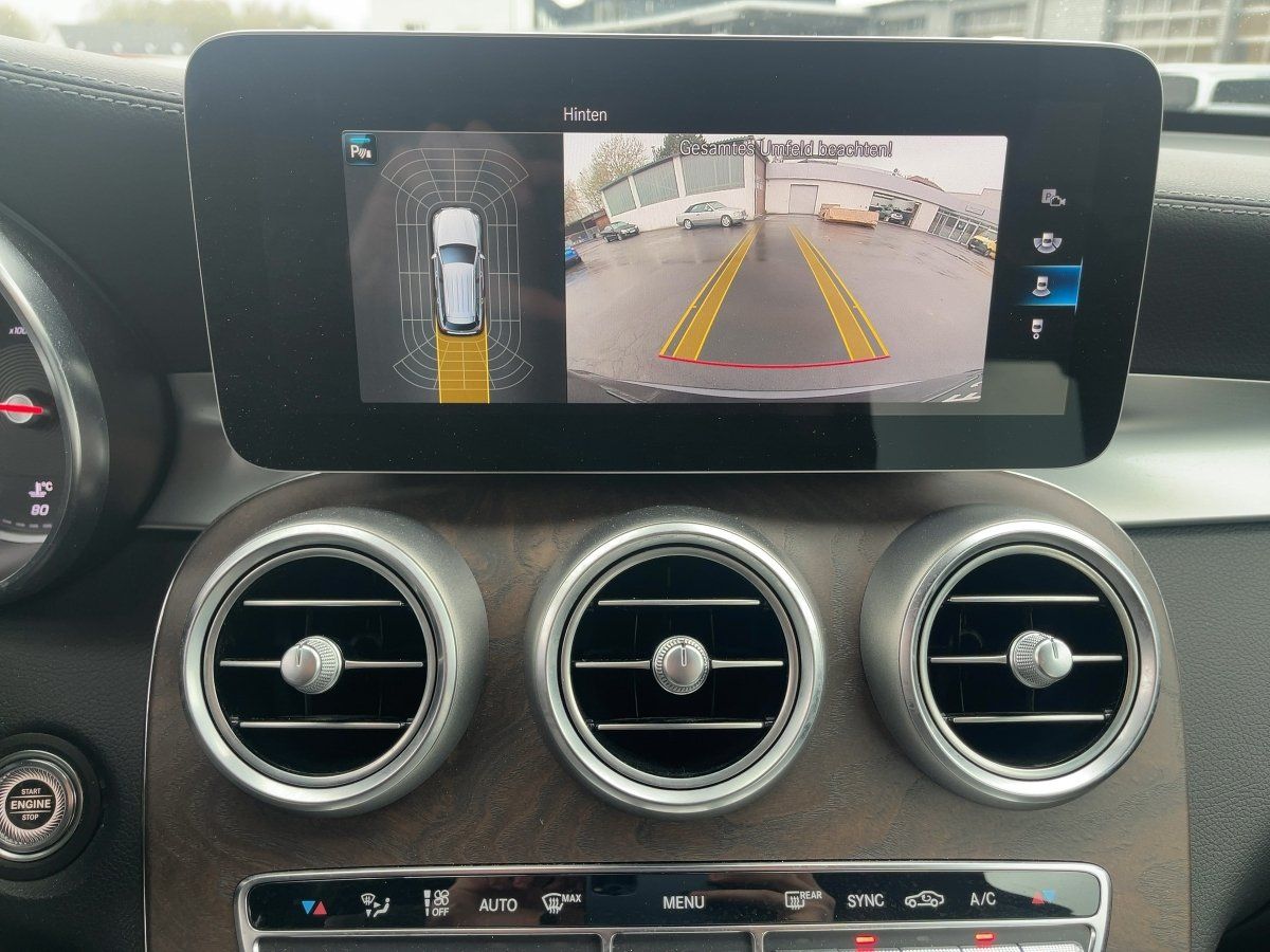 Fahrzeugabbildung Mercedes-Benz GLC 220 d 4M LED/Tempomat/Kamera/AHK