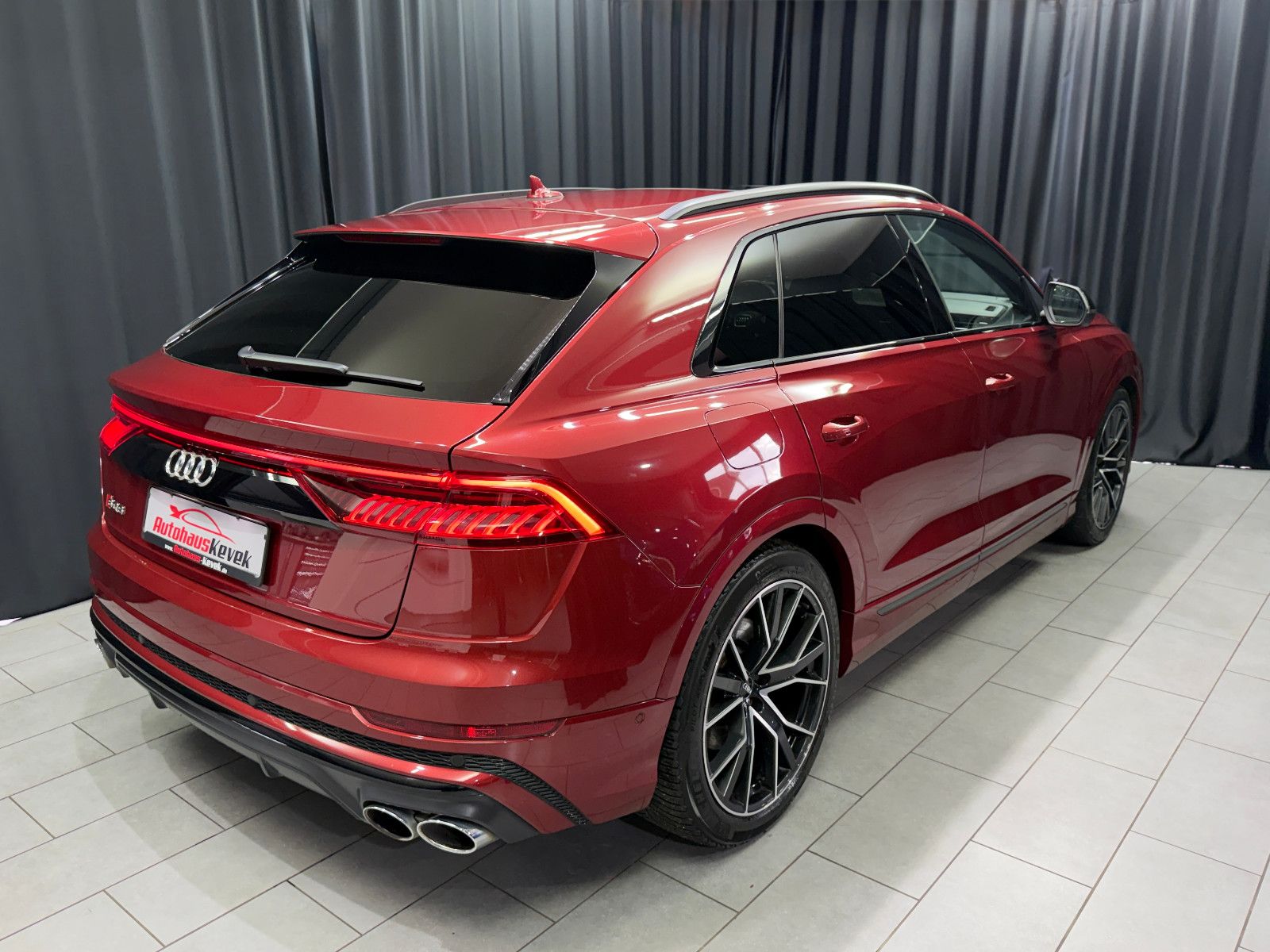 Fahrzeugabbildung Audi SQ8 4.0 TDI quattro|3D BANG&OLUFSEN|RS-SITZE|AHK