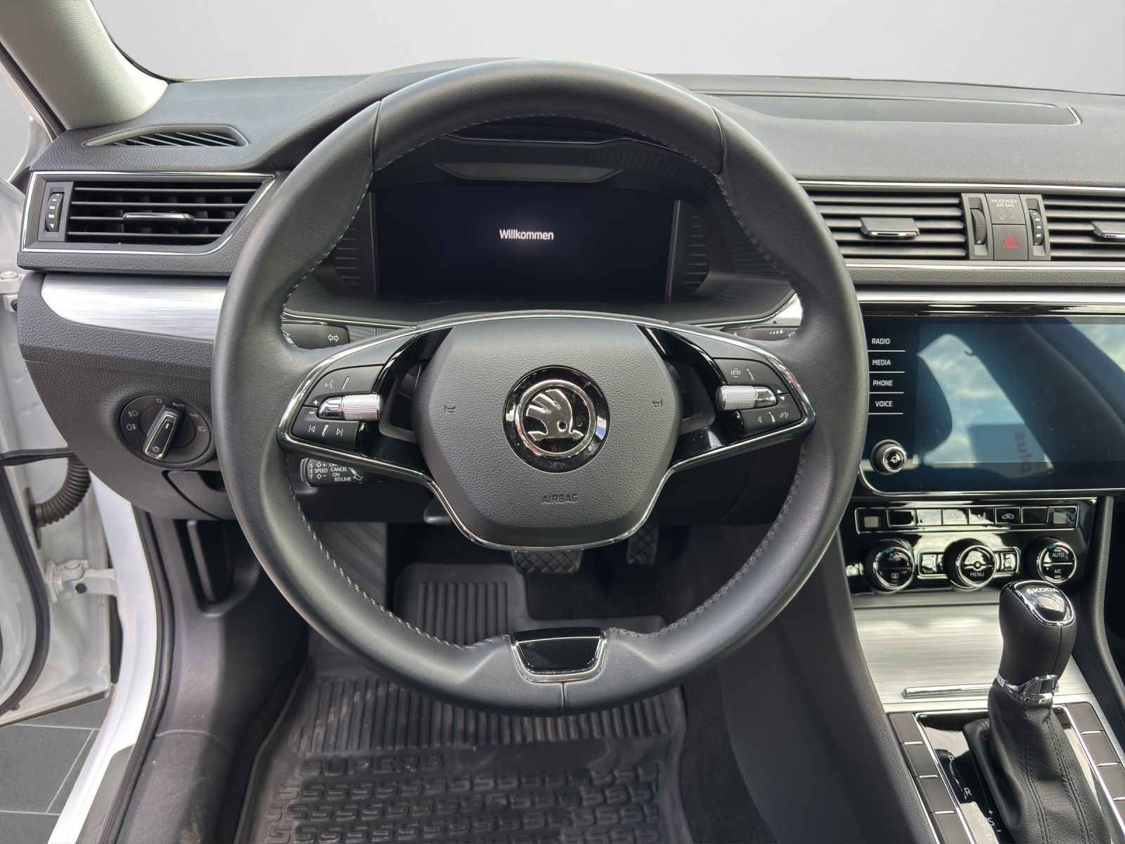 Skoda Superb - Bild 10