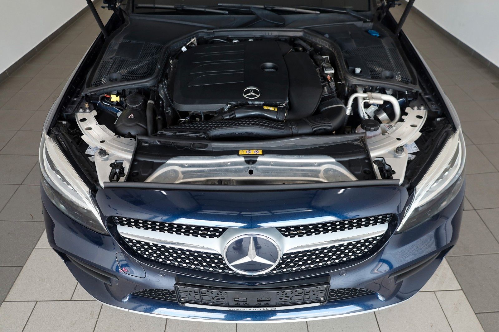 Fahrzeugabbildung Mercedes-Benz C 200 Coupe AMG Line Leder,Navi,LED,SH,PDC,SR+WR