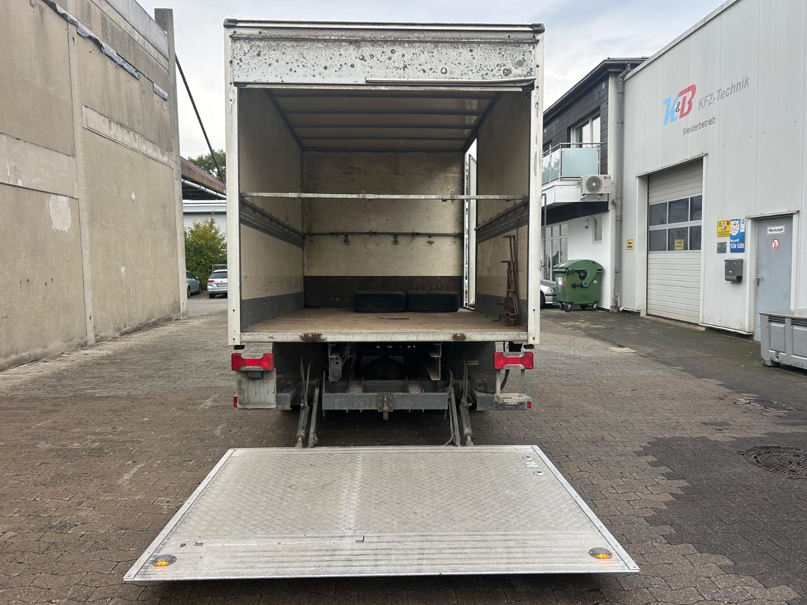 Iveco LKW GESCHLOSSENE  KASTEN LADEBOARDWAND