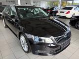 Skoda Superb Combi RFK l Bi-Xenon l Memory - Skoda Superb Gebrauchtwagen in Bremen