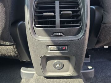 Bild 16 Ford Kuga Titanium PHEV Navi digitales Cockpit B & O