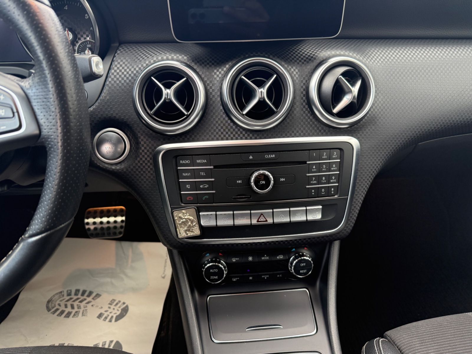A 220 A A 220 CDI / d 4Matic*Aut.*EURO-6*NAVI*