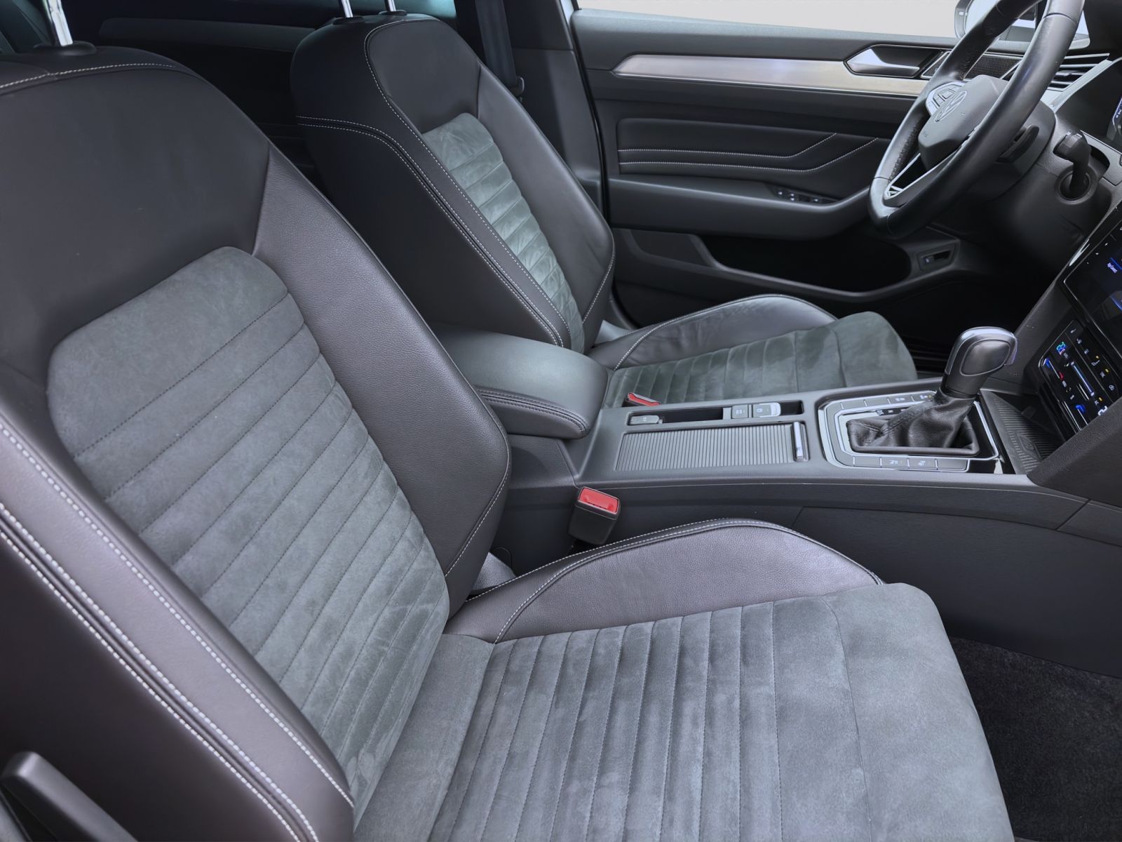 Volkswagen Passat Variant - Bild 16