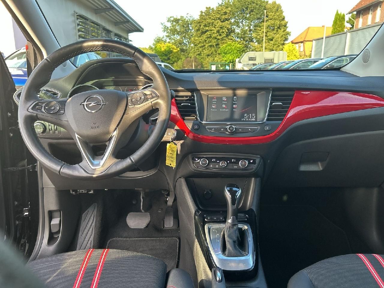 Fahrzeugabbildung Opel Crossland GS Line, Automatik
