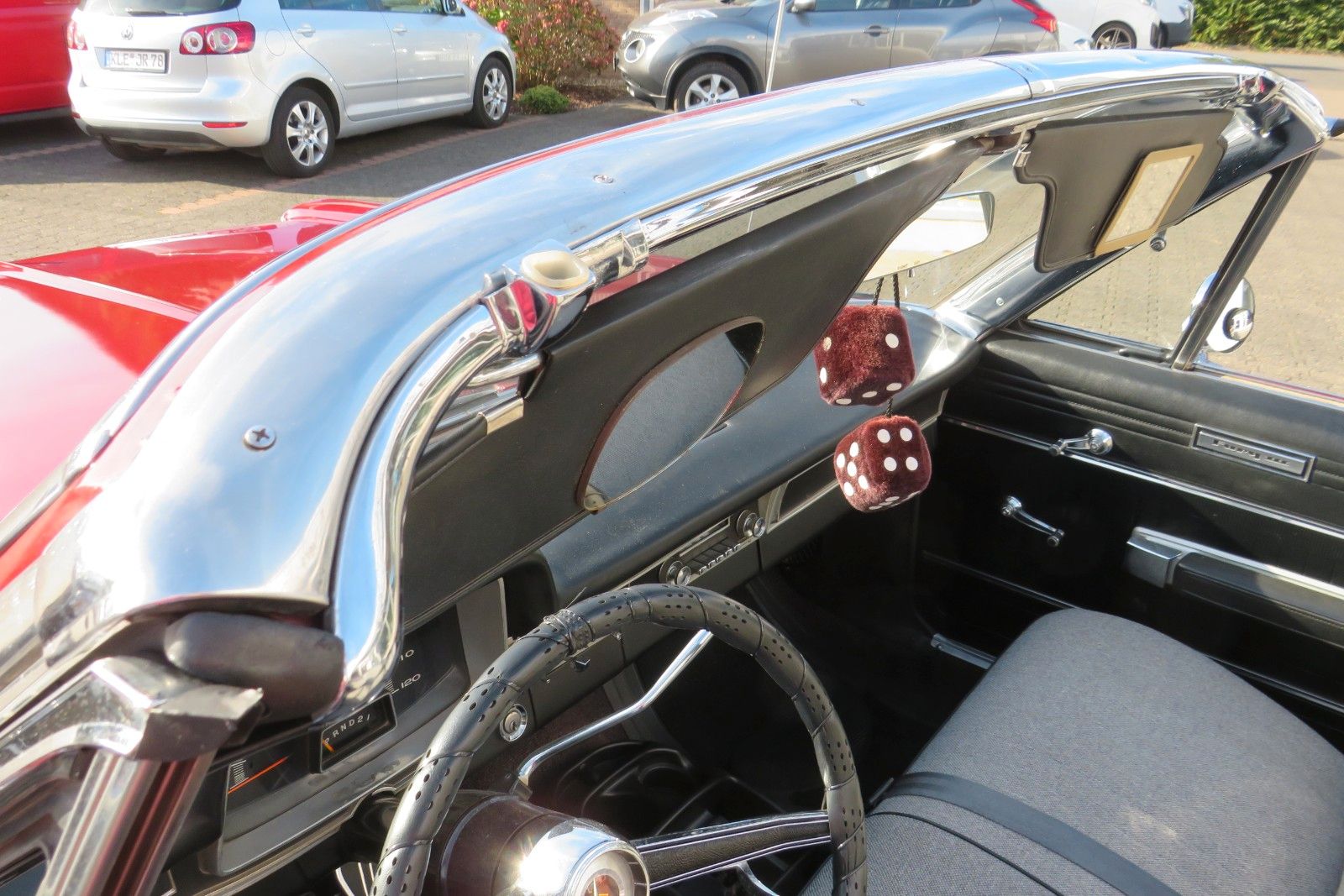 Fahrzeugabbildung Plymouth Fury III Cabriolet HYDR.-VERDECK SERVO