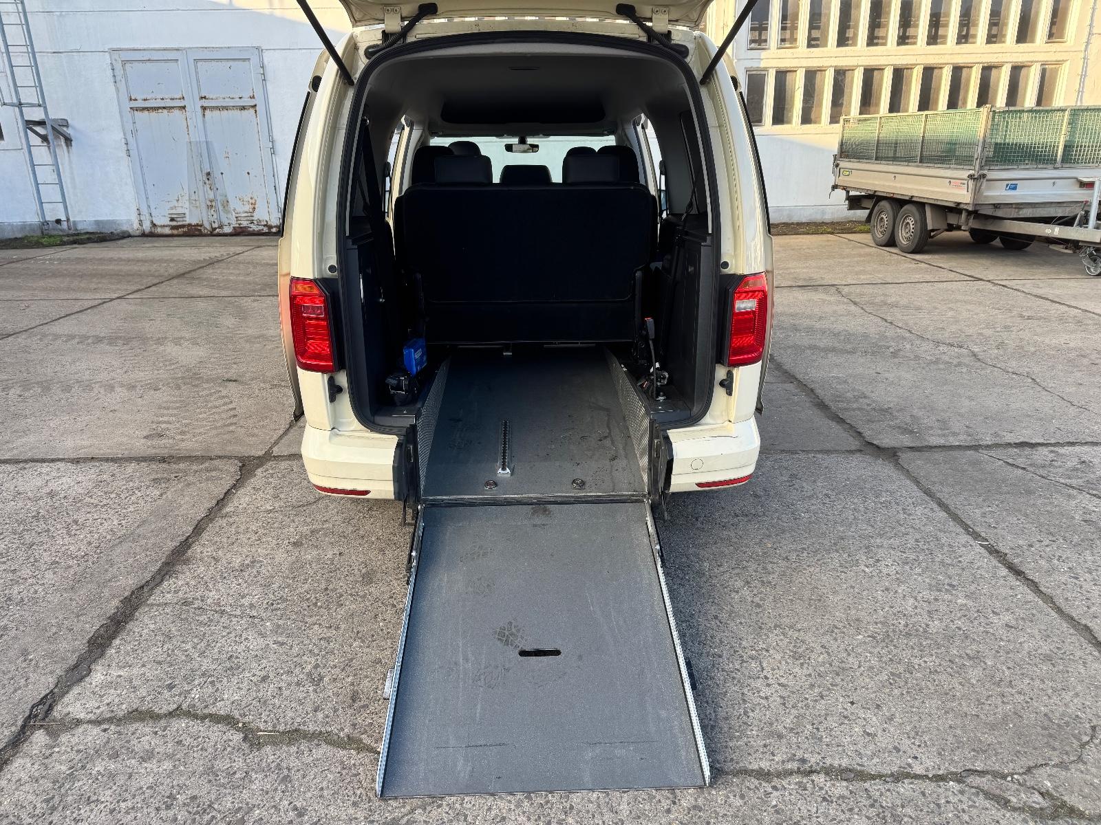 Volkswagen Caddy Maxi,7 Sitze,Ex-Taxi,Rollstuhlrampe