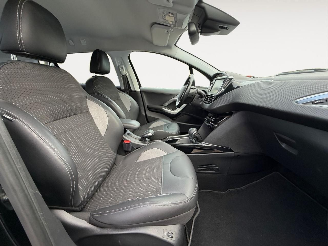 Fahrzeugabbildung Peugeot 2008 Allure