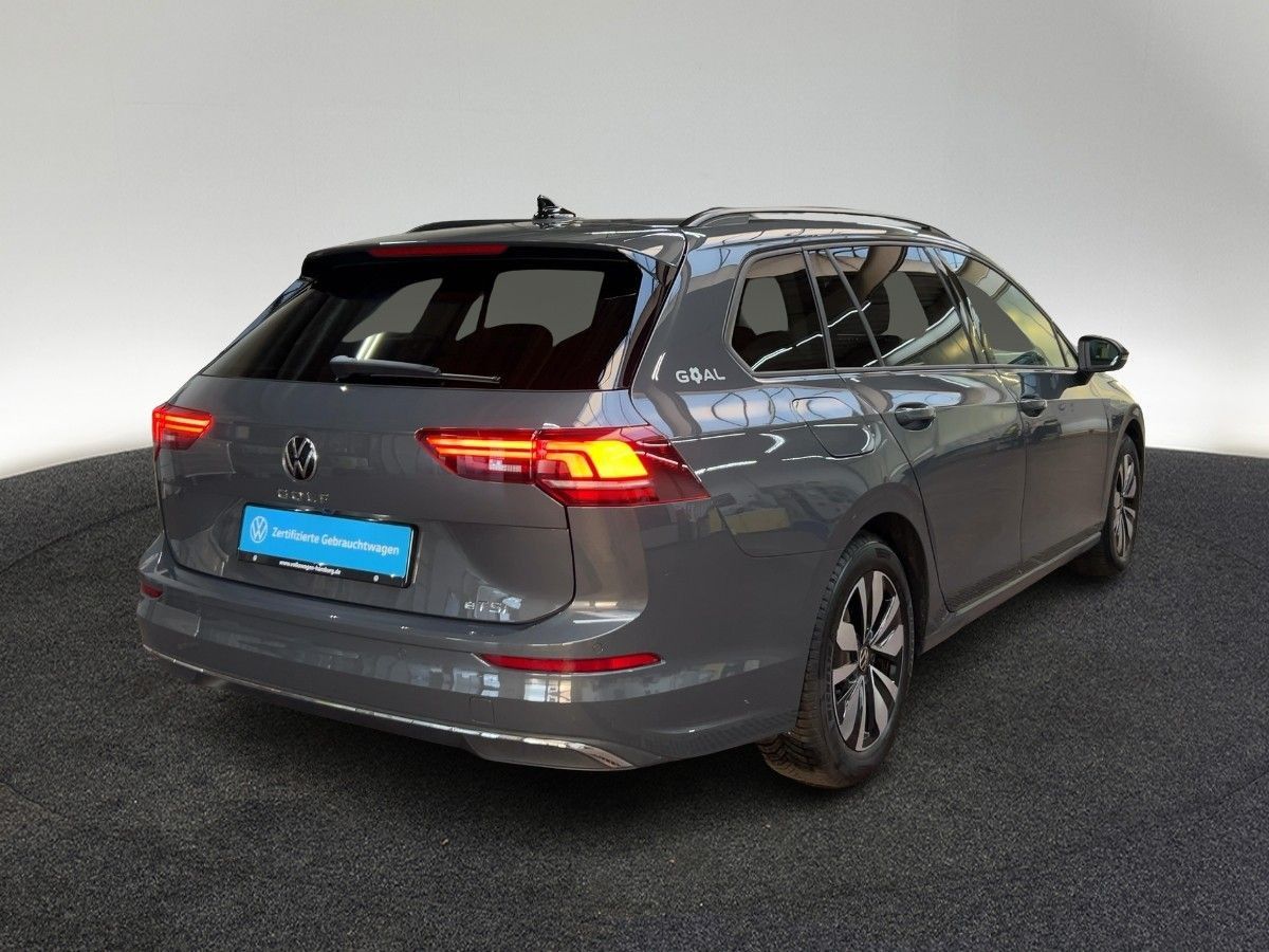 Volkswagen Golf VIII Variant 1.5 eTSI Goal DSG AHK Area Vie foto 5