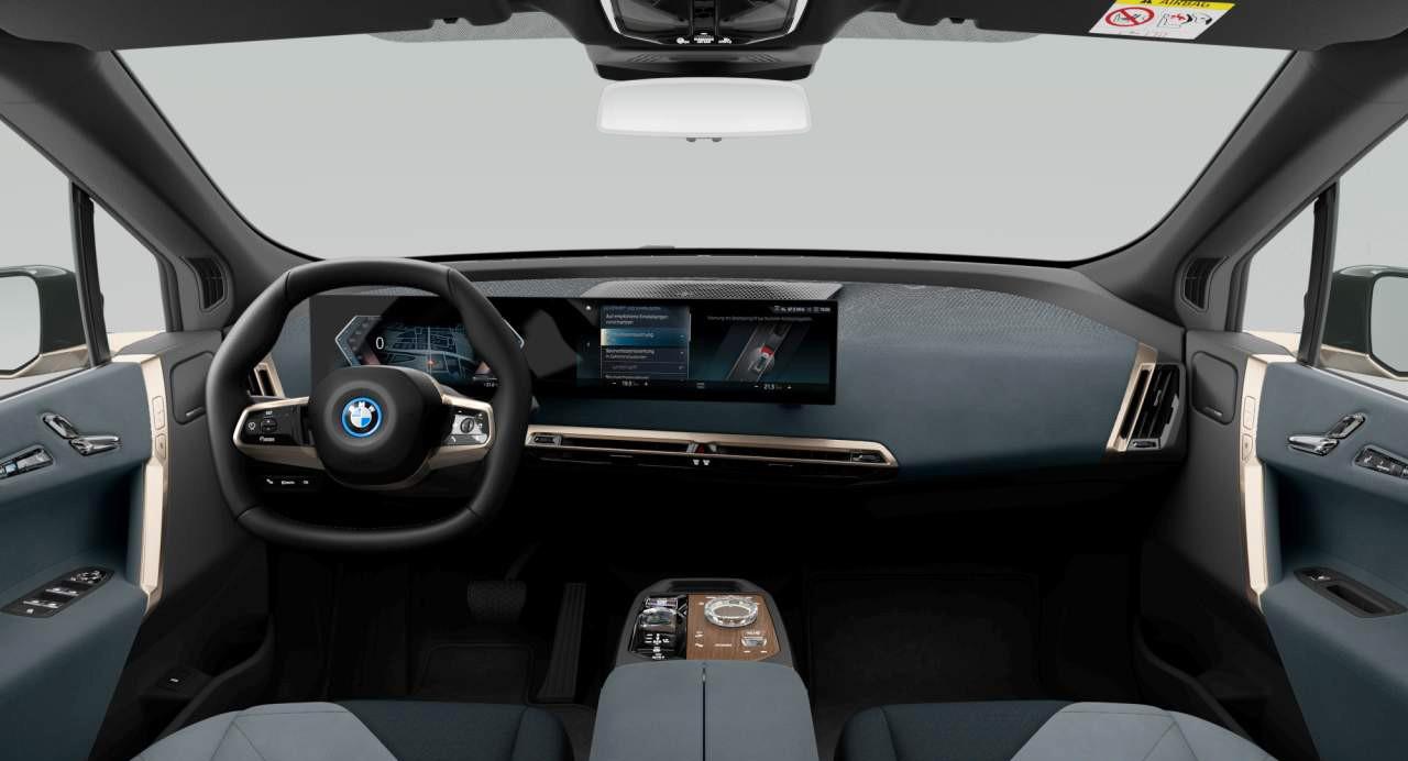 BMW iX xDrive40 M Sport PANO-SKY*AHK*Laser*H&K*360°