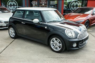 Fahrzeugabbildung MINI Cooper 1.6 Automatik CHILI-PAKET PDC SIHZG 2HAND