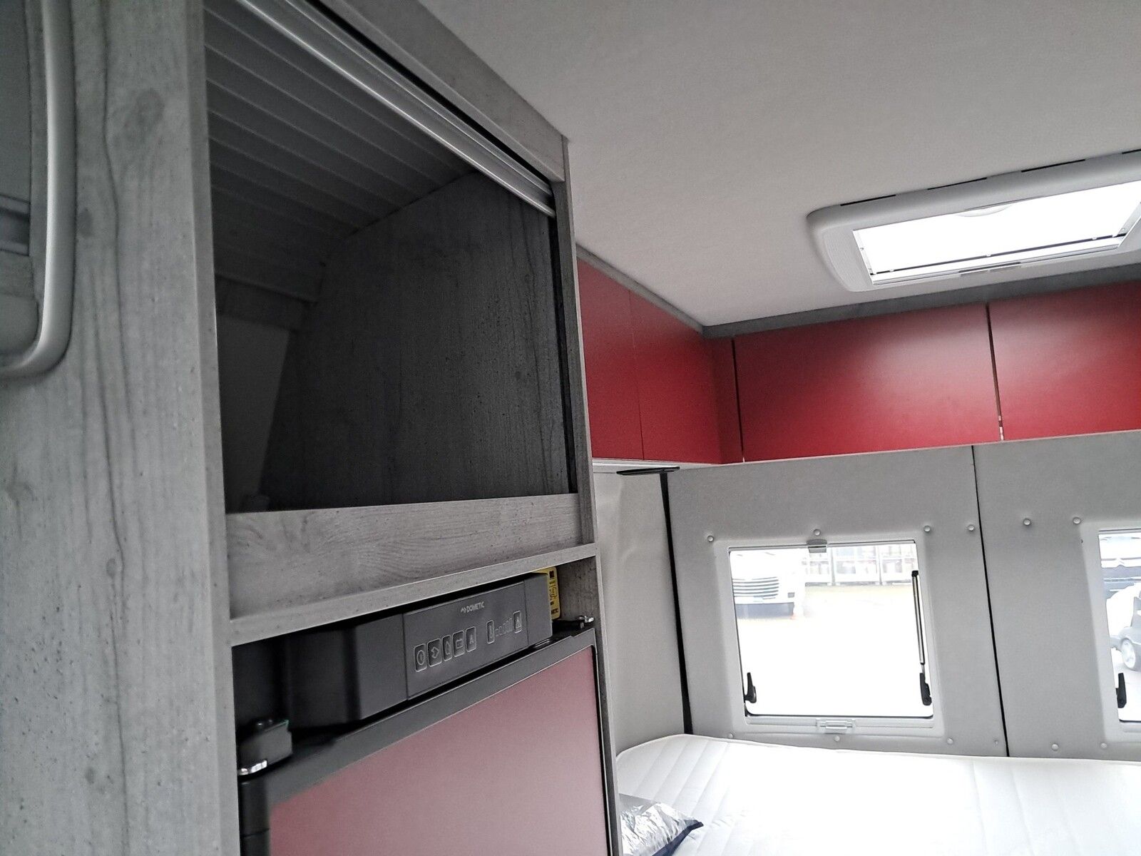 Fahrzeugabbildung La Strada Avanti L Fiat 180 PS Solar Markise Ganzjahresr.