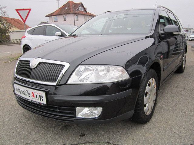 Skoda Octavia Combi Ambiente KLIMAAUTO*SHZ*PDC*TÜV NEU